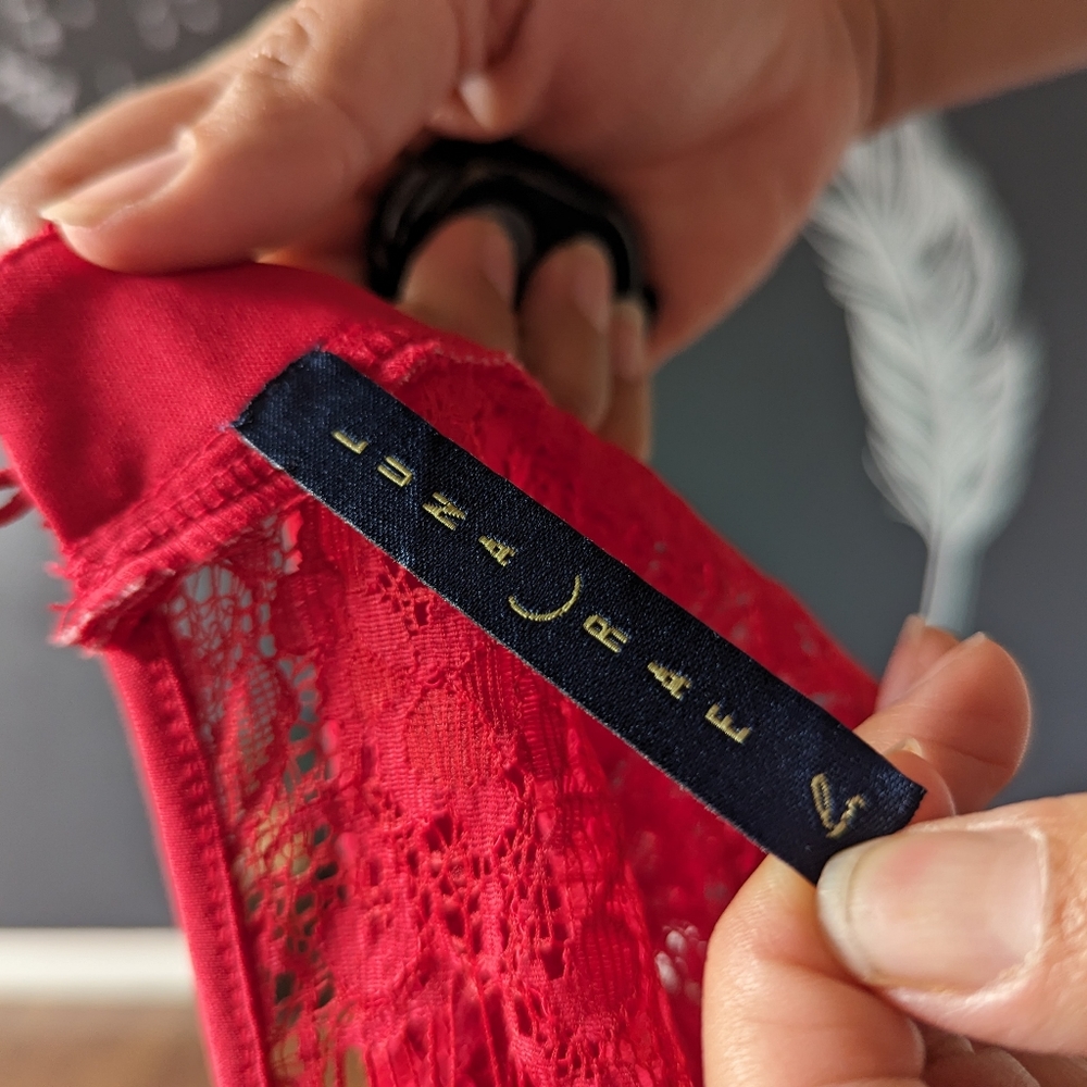 Luna Rae Red Top - Picture 6 of 8